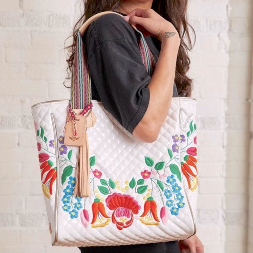 Consuela El Alma Classic Tote White Women Bag Retired Design Rare Find